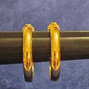 Vintage MONET Stamped clip on goldtone hoop earrings